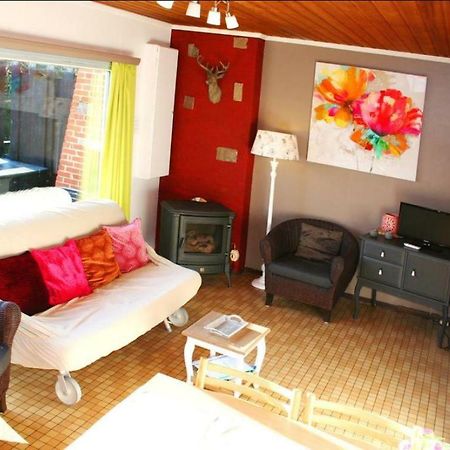 Chalet Des Coucous Villa Waulsort Luaran gambar